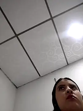 mialorents online show from October 2025 07:53:01 PM