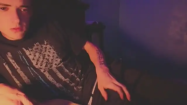 Ilovepussy1911 online show from April 2026 01:41:01 AM