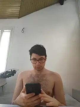 Snapshot of Maracujand80 chatting on April 2026 10:04:02 AM Maracujand80 online show from April 2026 10:04:02 AM