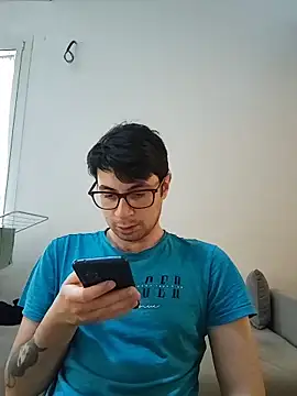 Snapshot of Maracujand80 chatting on April 2026 12:10:01 PM Maracujand80 online show from April 2026 12:10:01 PM