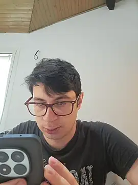 Snapshot of Maracujand80 chatting on April 2026 09:27:01 AM Maracujand80 online show from April 2026 09:27:01 AM