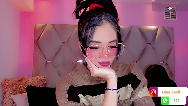 Nina Keyli online show from November 2025 09:57:02 PM