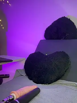 Snapshot of monse_cat chatting on March 2026 05:29:01 AM monse cat online show from March 2026 05:29:01 AM