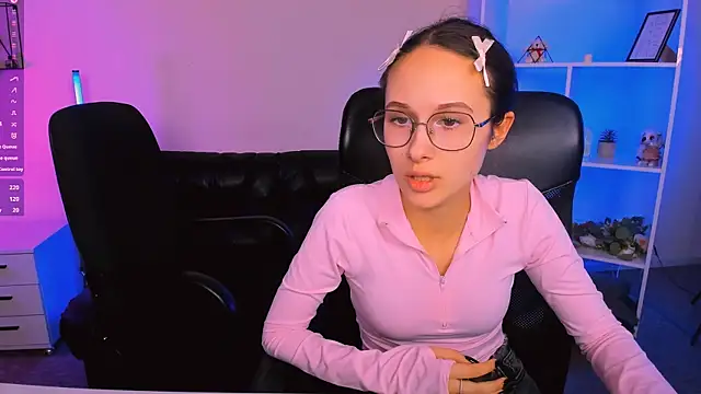 mona cloud online show from November 2025 12:16:02 AM