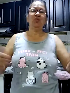 victoria wayne online show from October 2025 10:14:01 AM