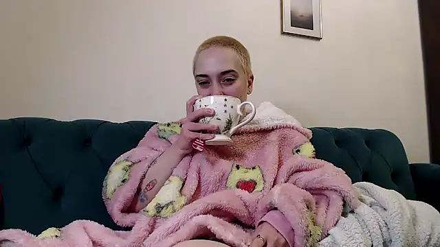 Snapshot of OllympeKaii chatting on March 2025 07:49:02 PM OllympeKaii online show from March 2025 07:49:02 PM