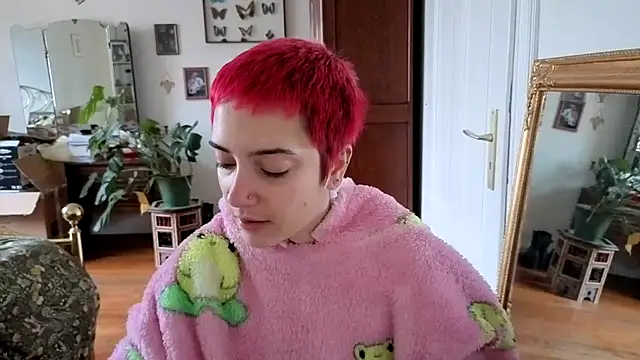 Snapshot of OllympeKaii chatting on October 2025 06:56:01 AM OllympeKaii online show from October 2025 06:56:01 AM