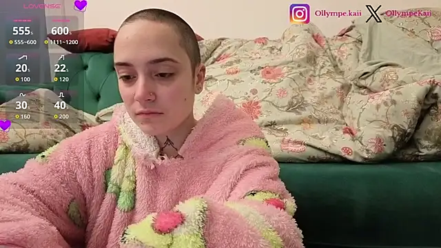 Snapshot of OllympeKaii chatting on November 2025 09:35:02 PM OllympeKaii online show from November 2025 09:35:02 PM