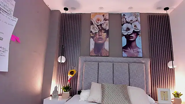 GiannaColling1 online show from September 2025 08:31:01 PM