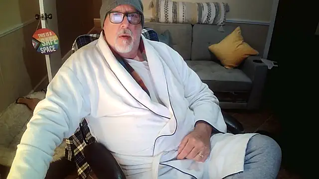 superbearboss online show from January 2026 12:16:02 AM