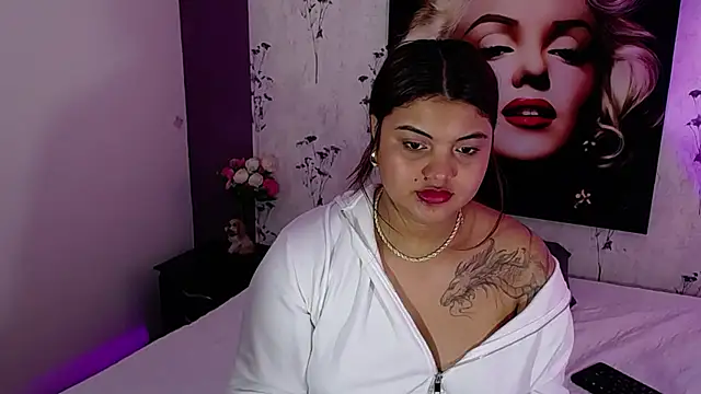 Snapshot of Scarlett__Johanson chatting on March 2025 03:24:01 PM Scarlett Johanson online show from March 2025 03:24:01 PM