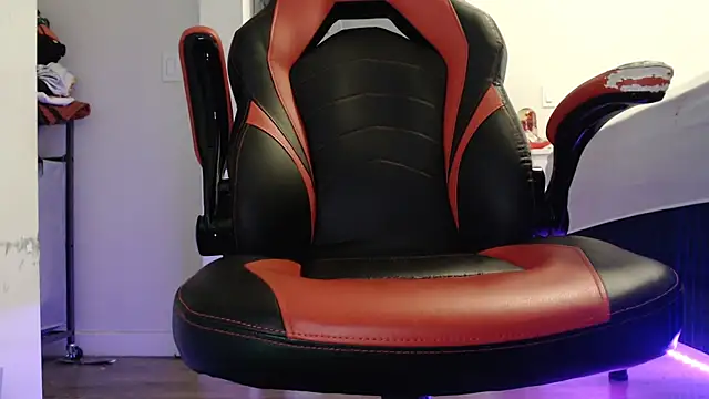 Snapshot of magnumbull chatting on March 2025 08:12:01 PM magnumbull online show from March 2025 08:12:01 PM