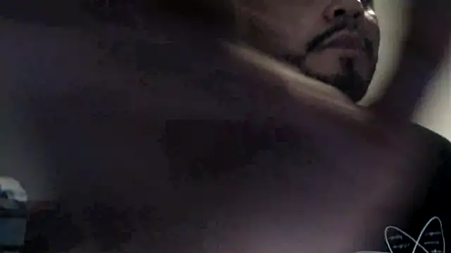 Snapshot of magnumbull chatting on October 2025 06:52:01 PM magnumbull online show from October 2025 06:52:01 PM