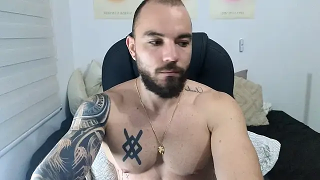 Isaac Carter online show from October 2025 11:00:01 AM