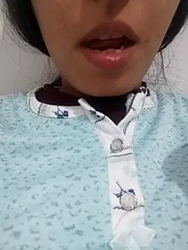 Snapshot of saraaxx1 chatting on November 2025 10:10:02 AM saraaxx1 online show from November 2025 10:10:02 AM