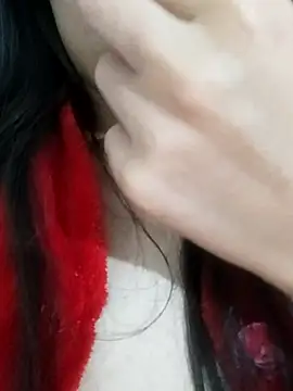 Snapshot of saraaxx1 chatting on November 2025 10:53:02 PM saraaxx1 online show from November 2025 10:53:02 PM