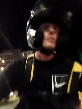 Snapshot of Fzssp chatting on March 2026 11:21:01 PM Fzssp online show from March 2026 11:21:01 PM