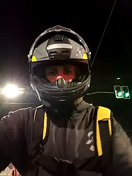 Snapshot of Fzssp chatting on March 2026 01:31:02 AM Fzssp online show from March 2026 01:31:02 AM