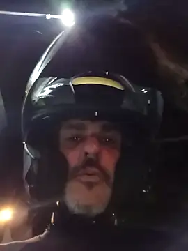 Snapshot of Fzssp chatting on April 2026 02:09:02 AM Fzssp online show from April 2026 02:09:02 AM