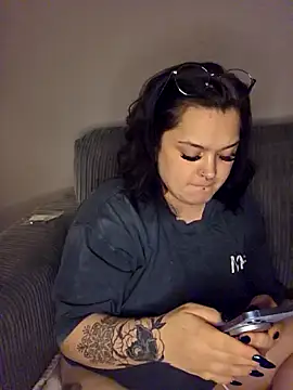 Saucy-Serenity online show from November 2025 08:22:02 PM