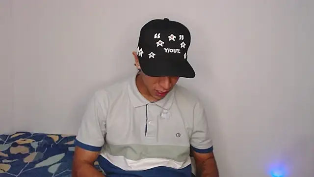 Monkey uchiha777 online show from November 2025 08:24:02 PM