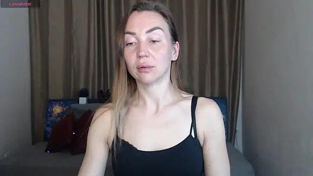 Snapshot of Kiss_julli88I chatting on March 2025 05:01:02 AM Kiss julli88I online show from March 2025 05:01:02 AM