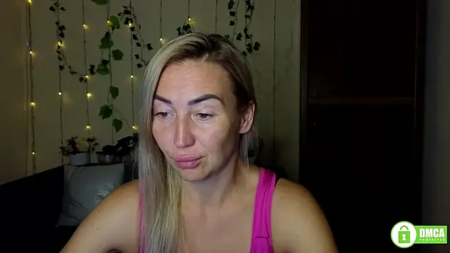 Snapshot of Kiss_julli88I chatting on September 2025 05:24:01 PM Kiss julli88I online show from September 2025 05:24:01 PM