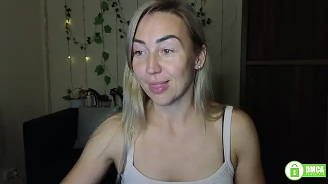 Snapshot of Kiss_julli88I chatting on September 2025 05:26:03 PM Kiss julli88I online show from September 2025 05:26:03 PM