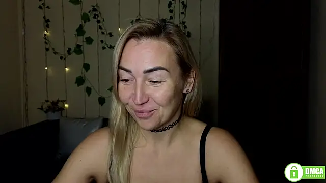 Snapshot of Kiss_julli88I chatting on October 2025 05:24:01 PM Kiss julli88I online show from October 2025 05:24:01 PM