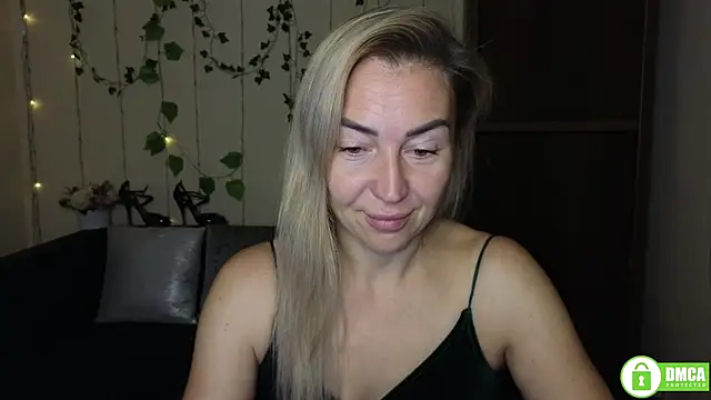 Snapshot of Kiss_julli88I chatting on November 2025 06:29:01 PM Kiss julli88I online show from November 2025 06:29:01 PM