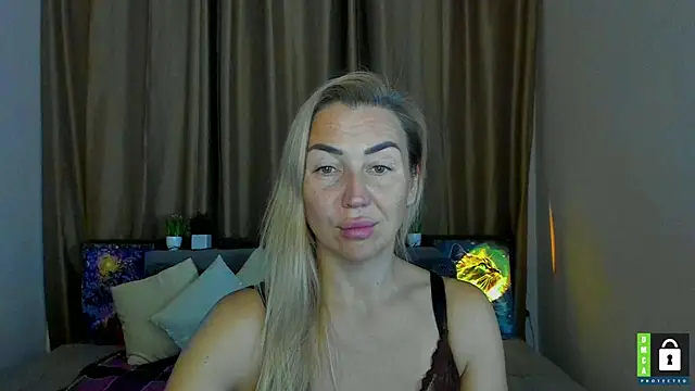 Snapshot of Kiss_julli88I chatting on November 2025 06:31:02 PM Kiss julli88I online show from November 2025 06:31:02 PM