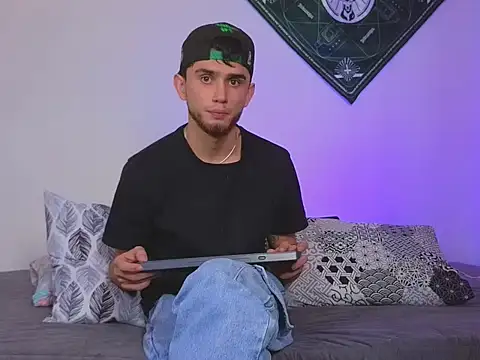 samevansx  online show from October 2025 07:20:02 PM