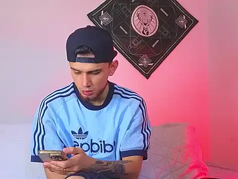 samevansx  online show from December 2025 04:11:01 PM