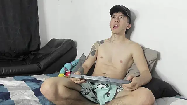 troy rouge online show from March 2026 11:28:02 AM