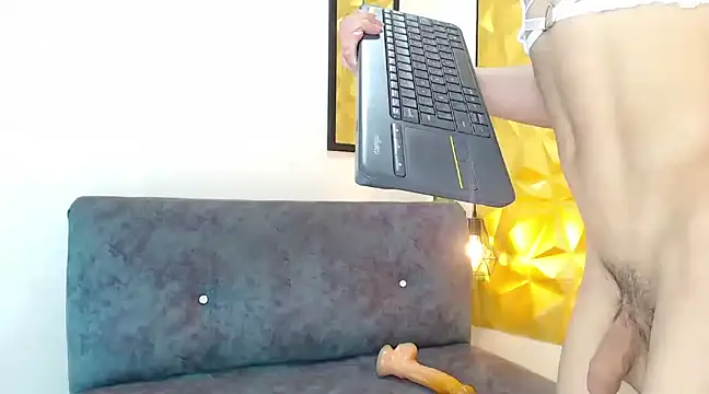 Snapshot of Small_Hot19 chatting on March 2025 07:20:02 PM Small Hot19 online show from March 2025 07:20:02 PM