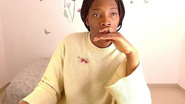 Nahomy gree online show from October 2025 05:39:01 AM