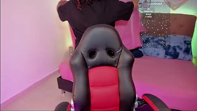 Snapshot of _Lilly_miller chatting on November 2025 06:56:02 PM Lilly miller online show from November 2025 06:56:02 PM