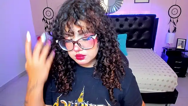 Snapshot of _Lilly_miller chatting on March 2026 06:19:01 AM Lilly miller online show from March 2026 06:19:01 AM