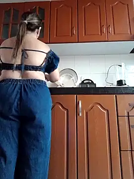 Snapshot of Luna-nevada chatting on September 2025 06:33:02 PM Luna-nevada online show from September 2025 06:33:02 PM