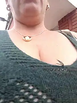 Snapshot of Luna-nevada chatting on October 2025 04:48:02 PM Luna-nevada online show from October 2025 04:48:02 PM