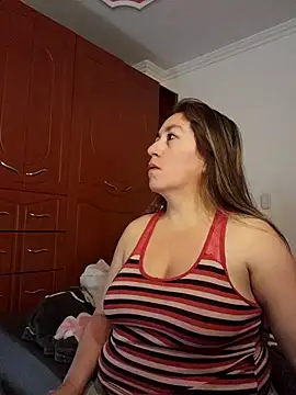 Snapshot of Luna-nevada chatting on October 2025 10:37:01 AM Luna-nevada online show from October 2025 10:37:01 AM