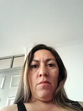 Snapshot of Luna-nevada chatting on November 2025 09:47:01 PM Luna-nevada online show from November 2025 09:47:01 PM