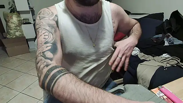 Snapshot of maialinofriuli chatting on February 2026 08:14:02 PM maialinofriuli online show from February 2026 08:14:02 PM