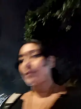 Snapshot of EvelynMoonx chatting on March 2025 03:02:02 AM EvelynMoonx online show from March 2025 03:02:02 AM