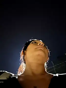 Snapshot of EvelynMoonx chatting on March 2025 03:37:02 AM EvelynMoonx online show from March 2025 03:37:02 AM