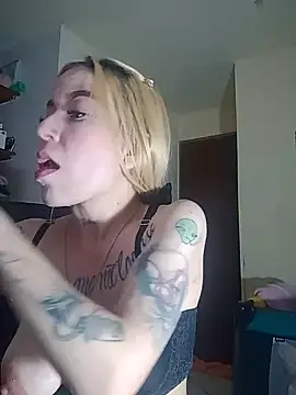 Snapshot of sara_crushx chatting on March 2025 07:33:02 AM sara crushx online show from March 2025 07:33:02 AM