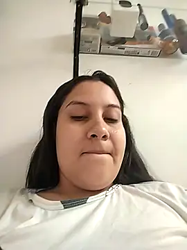 Snapshot of esmeralda_jadees chatting on April 2026 07:37:01 PM esmeralda jadees online show from April 2026 07:37:01 PM