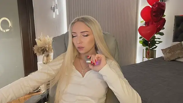 OhMyEmma online show from February 2026 01:13:02 AM