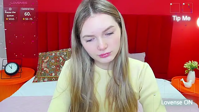 Snapshot of EvelineAmore chatting on March 2026 01:29:02 AM EvelineAmore online show from March 2026 01:29:02 AM