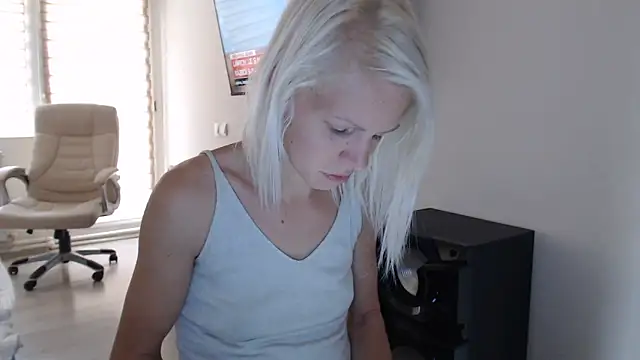 ElssaRush online show from September 2025 09:57:02 AM